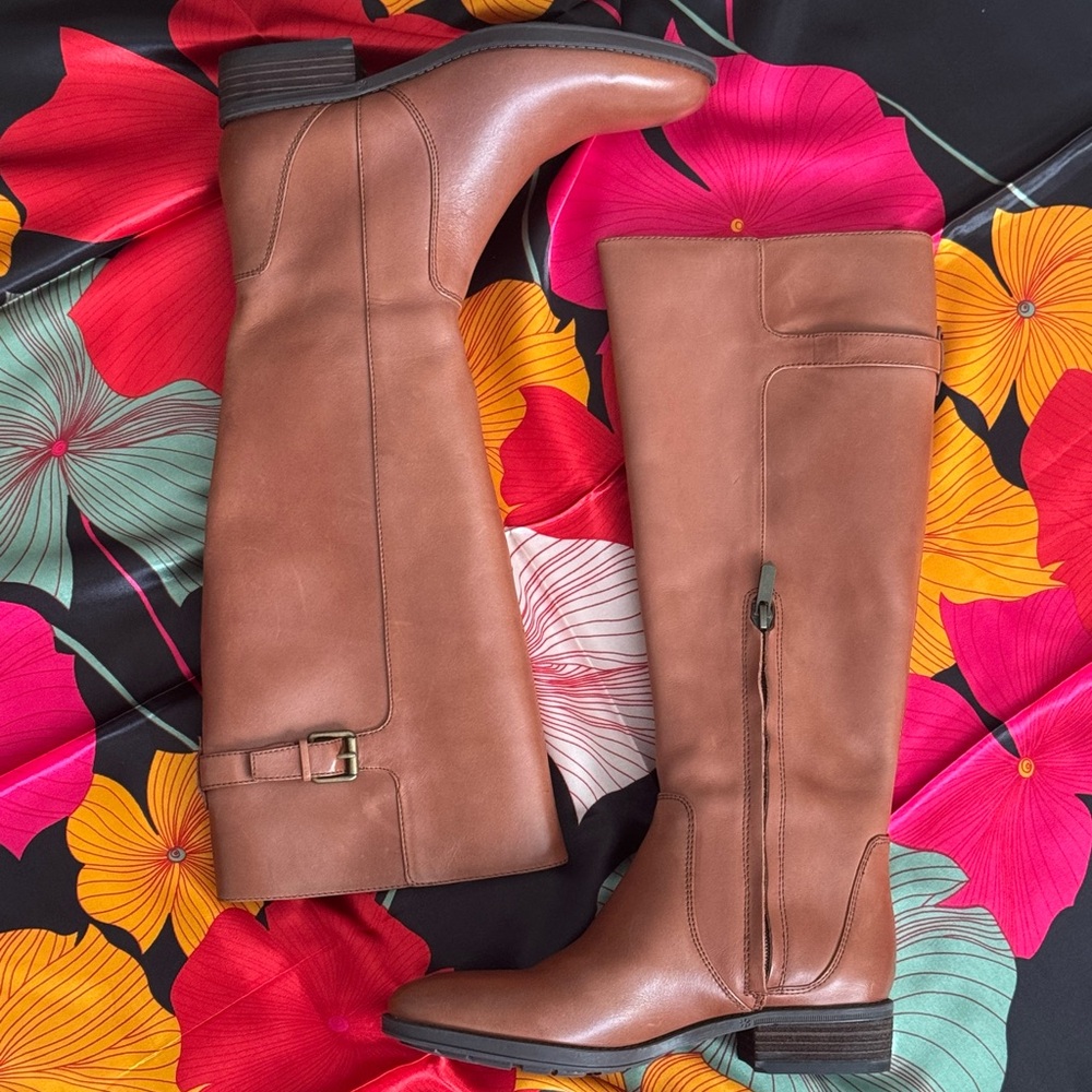 Brown Knee-High Leather Boots